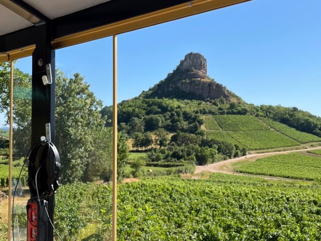 <!--StartFragment--><em>Toeristentrein Mâcon - Rots van Solutré<br>©Juliëtte Curveur, Mâcon Sud Bourgogne</em><!--EndFragment-->