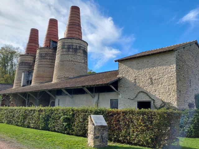 2. Kalkovens Vendenesse-les-Charolles