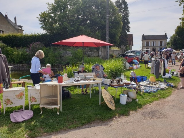2. Brocante Champallement