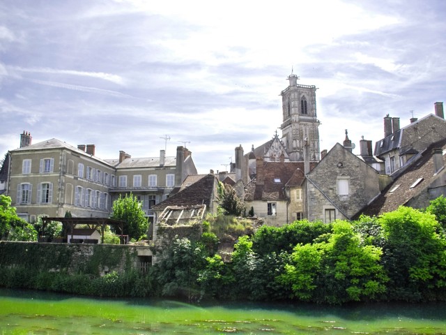 7. Clamecy