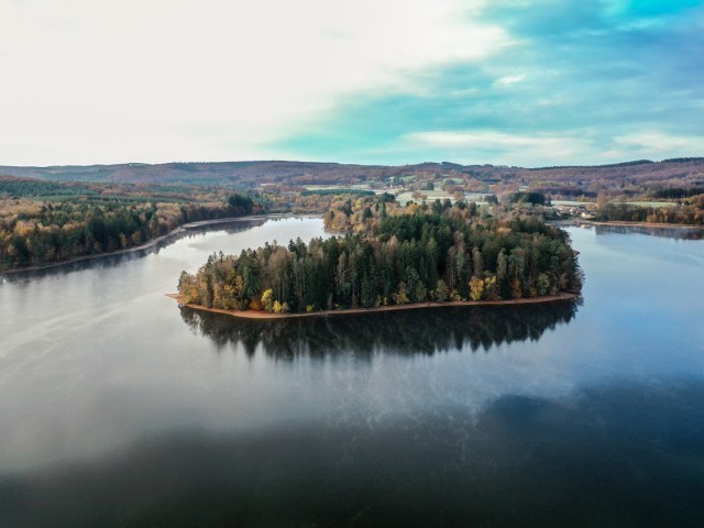 2. Lac de Chaumeçon