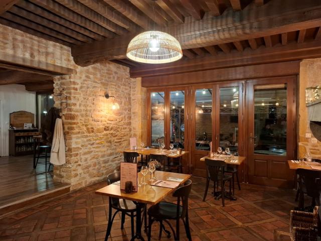 2. La table d’Ancelin (Cormatin)