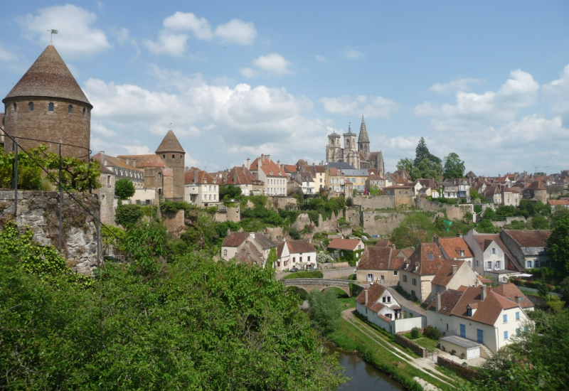 Semur-en-Auxois bij de favoriete dorpen