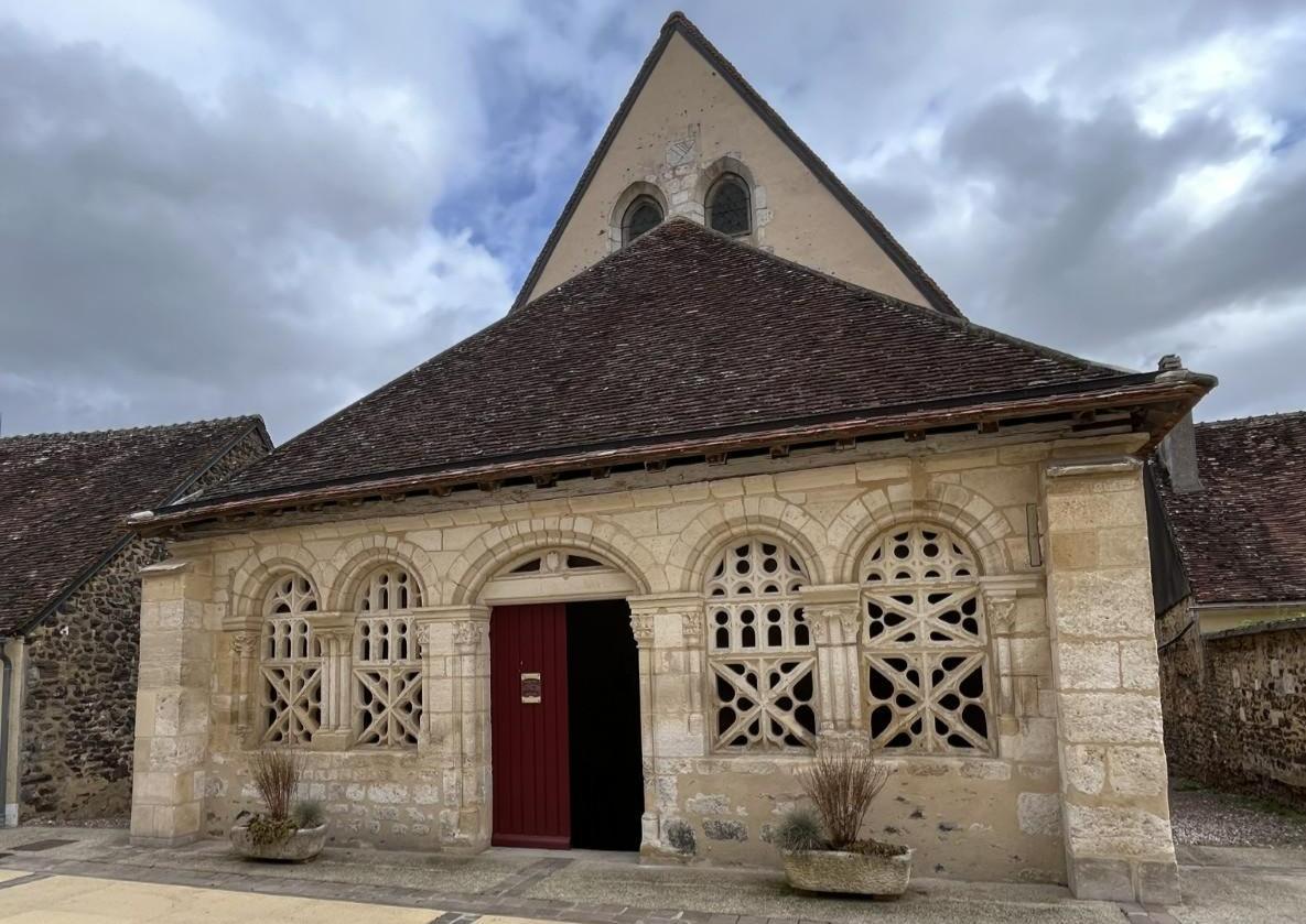 Saint-Pierre kerkje van Moutiers-en-Puisaye