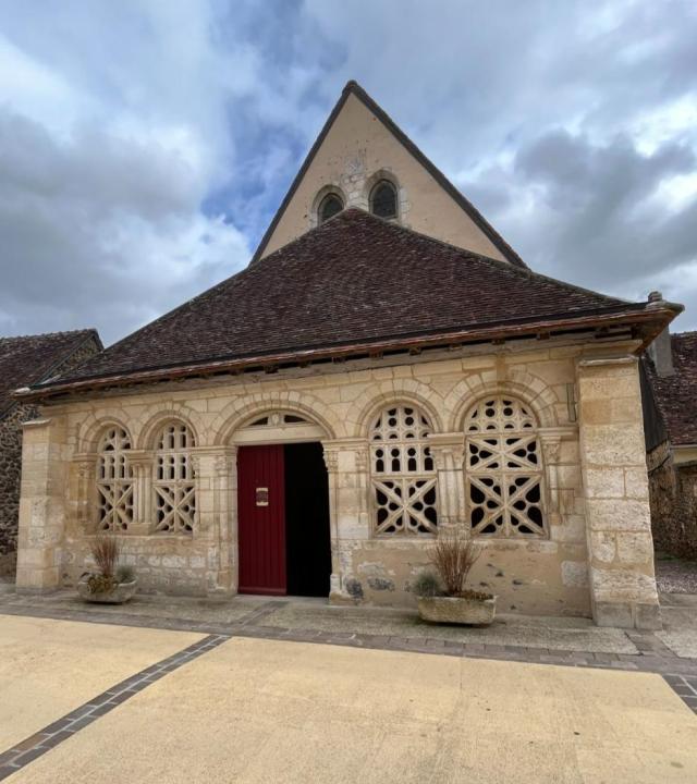 Saint-Pierre kerkje van Moutiers-en-Puisaye