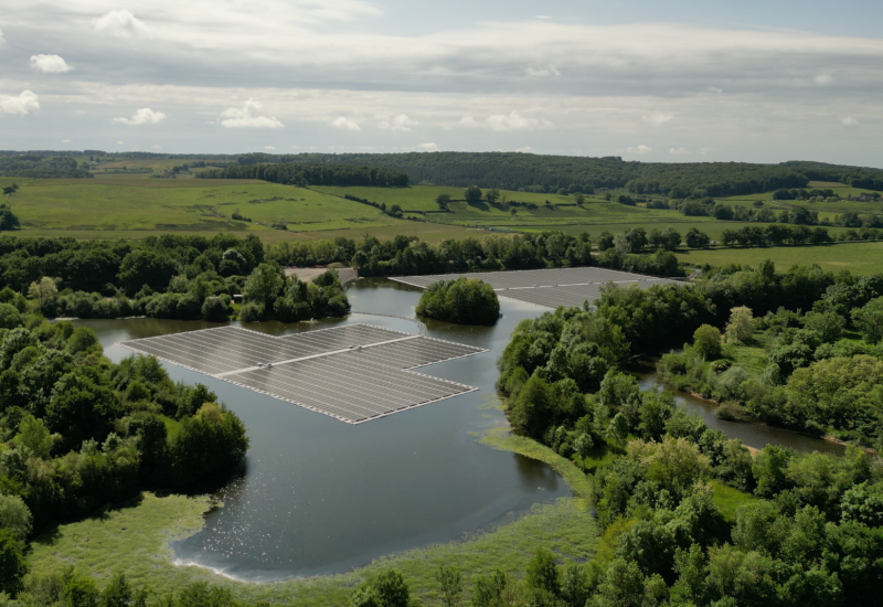 Drijvend zonnepark gereed