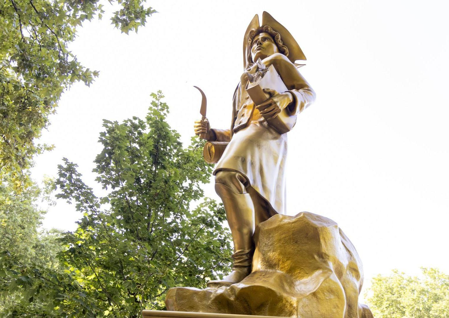 Jeanne Baret, van verborgen pionier tot gouden icoon van Parijs