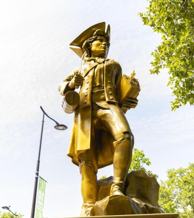 Jeanne Baret, van verborgen pionier tot gouden icoon van Parijs