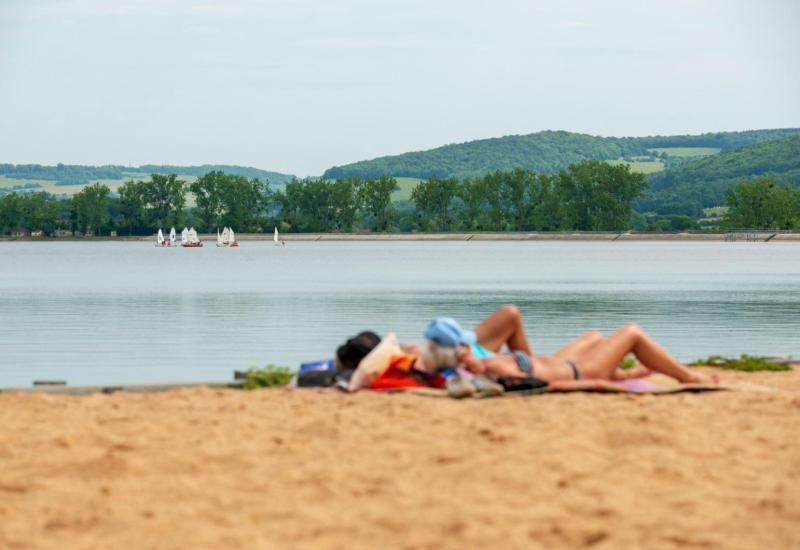 Stuwmeer van Panthier vrijwel drooggelegd