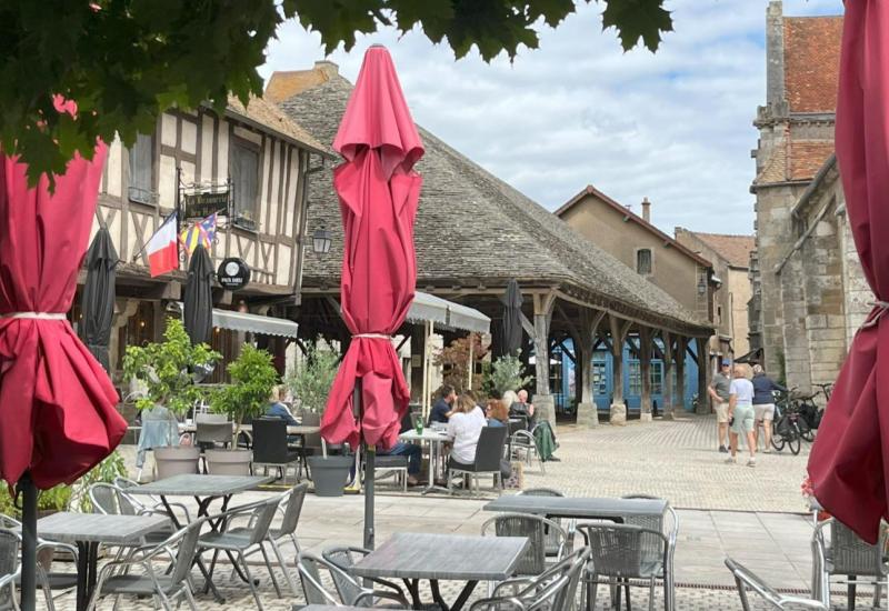 Nolay kandidaat voor favoriete dorp Fransen