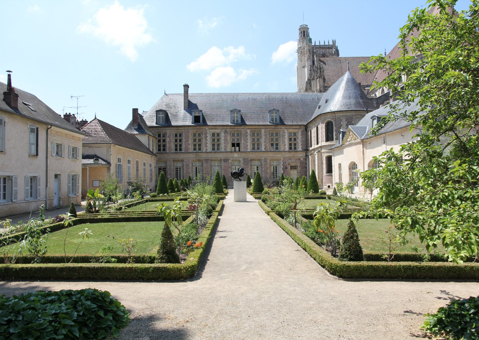 Tuin aartsbisschoppelijk paleis Sens