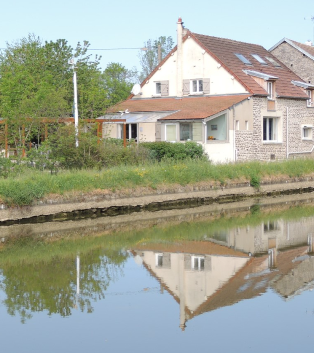 Au bord du Canal