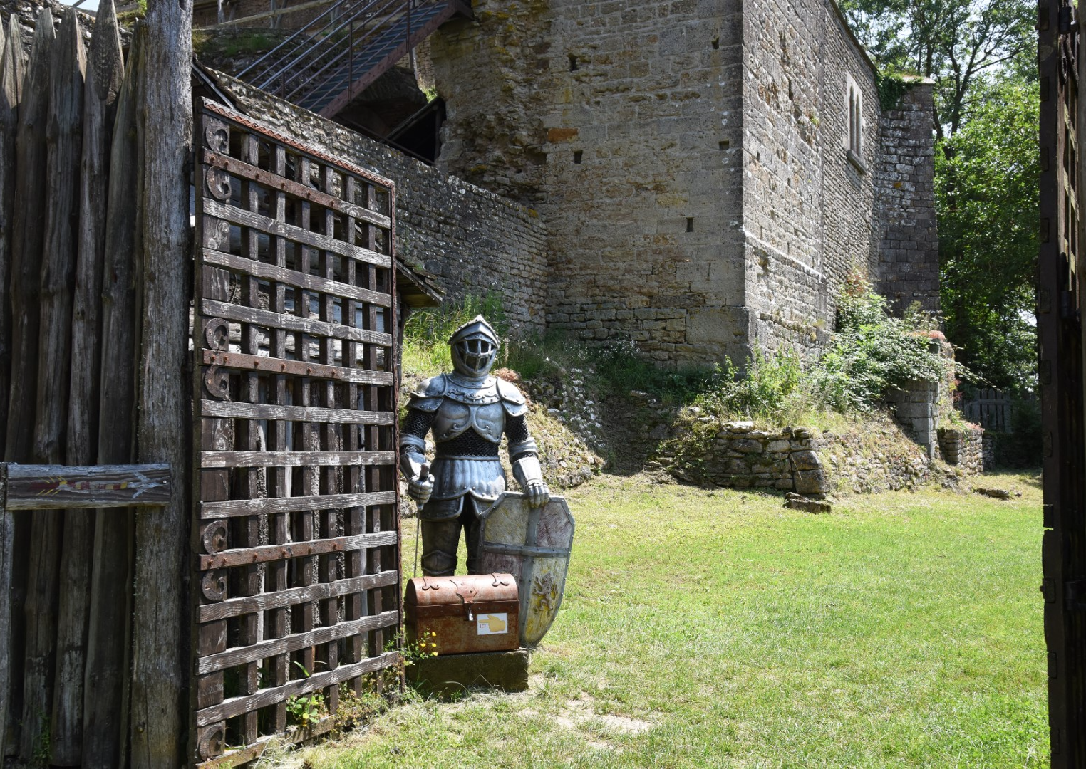 Ontdek de leukste kastelen van Bourgondië zoals het Château de Thil ...