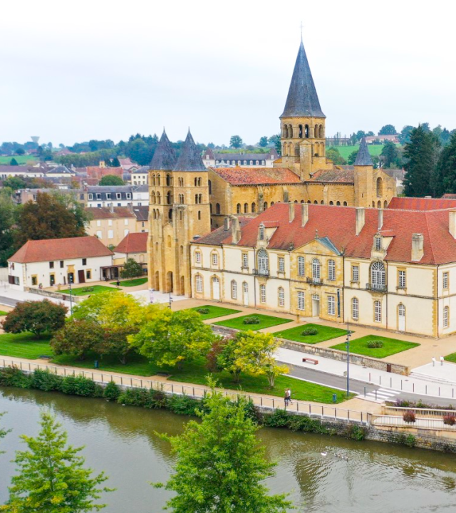 Romaanse wegen in de westelijke Charolais