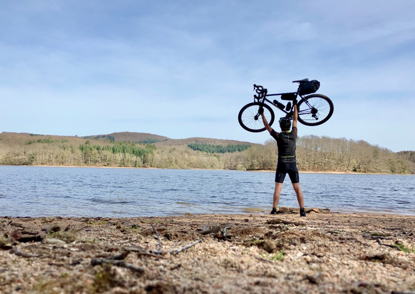 Fietsen langs de grote meren van de Morvan