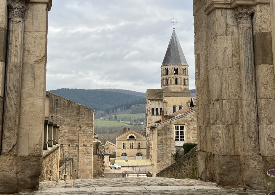 Nederlandse rondleiding Cluny