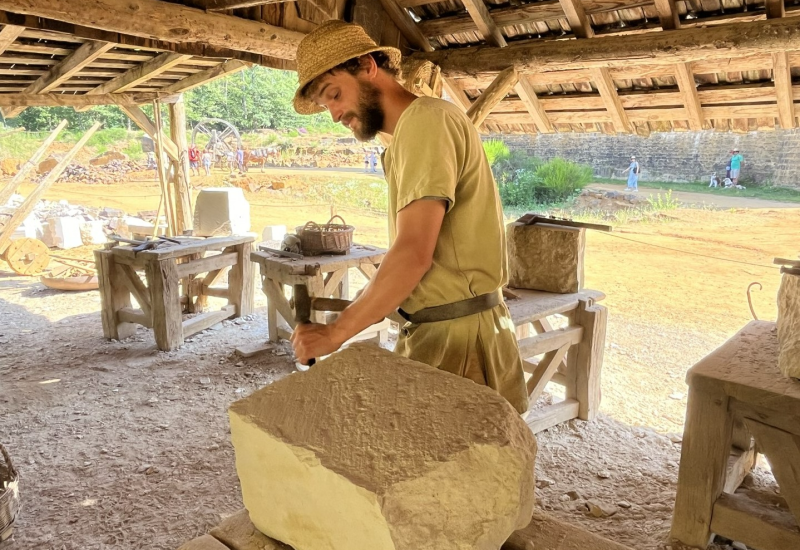 Een ophaalbrug voor Guédelon